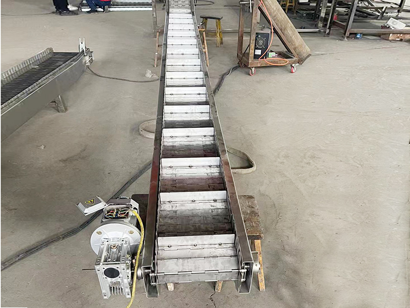 <b>Hoister Conveyor</b>