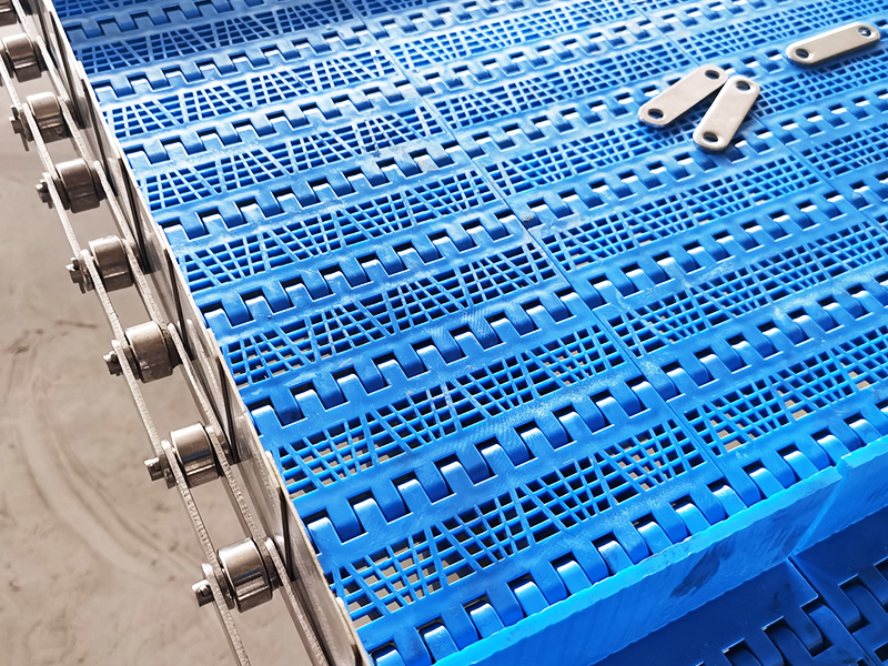 <b>Plastic mesh belt</b>